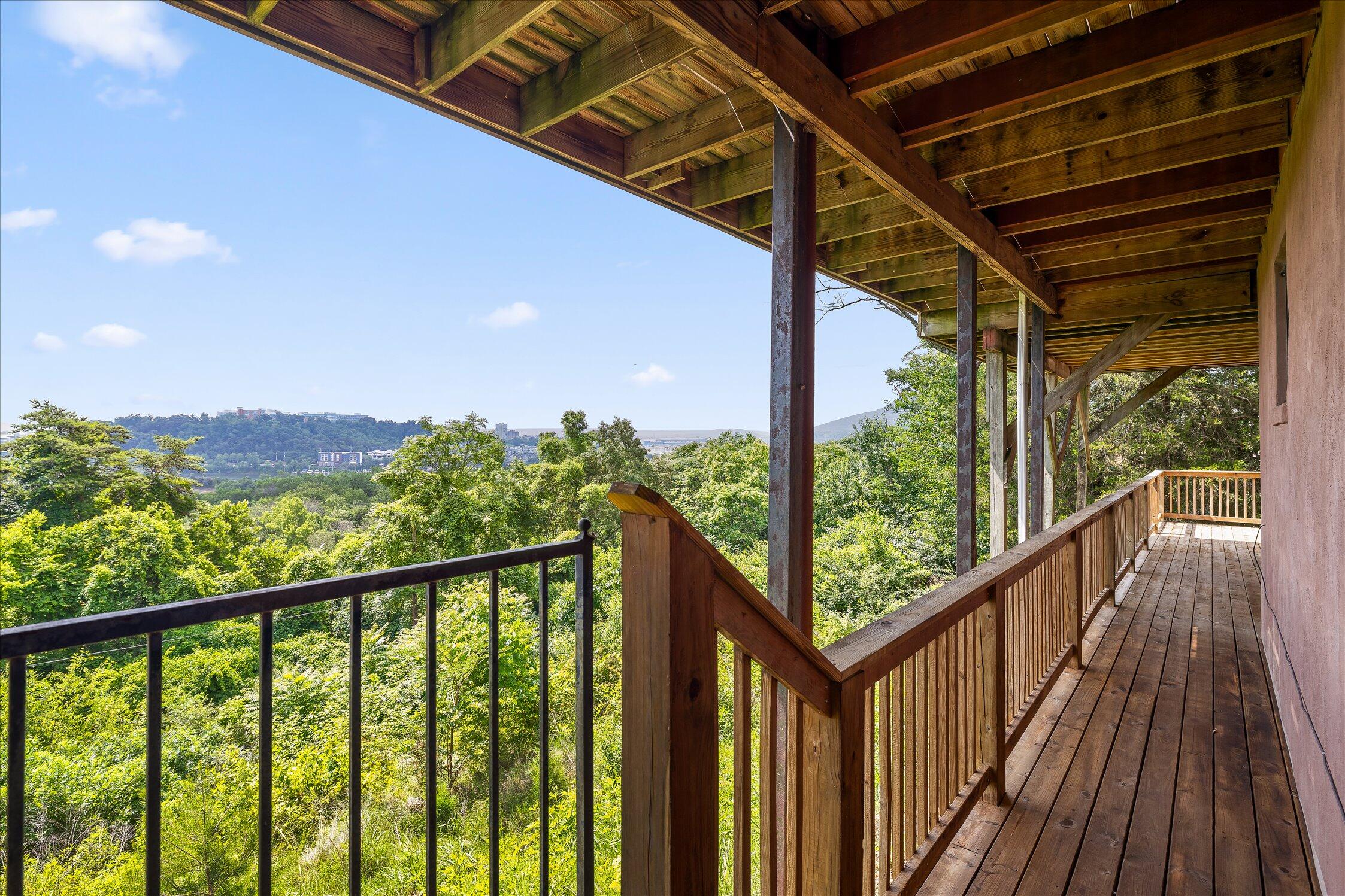302 Walsh Road Chattanooga, TN 37405 - Photo 67 of 84 82-302 Walsh Rd-58