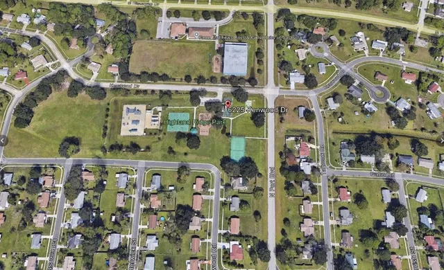 $1,800 | 5439 Kenwood Drive, North Port, FL 34287