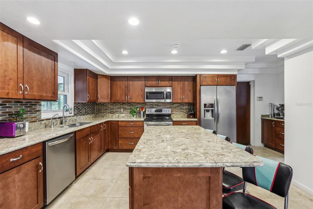 1226 Debuel Road Lutz, FL 33549 - Photo 16 of 39