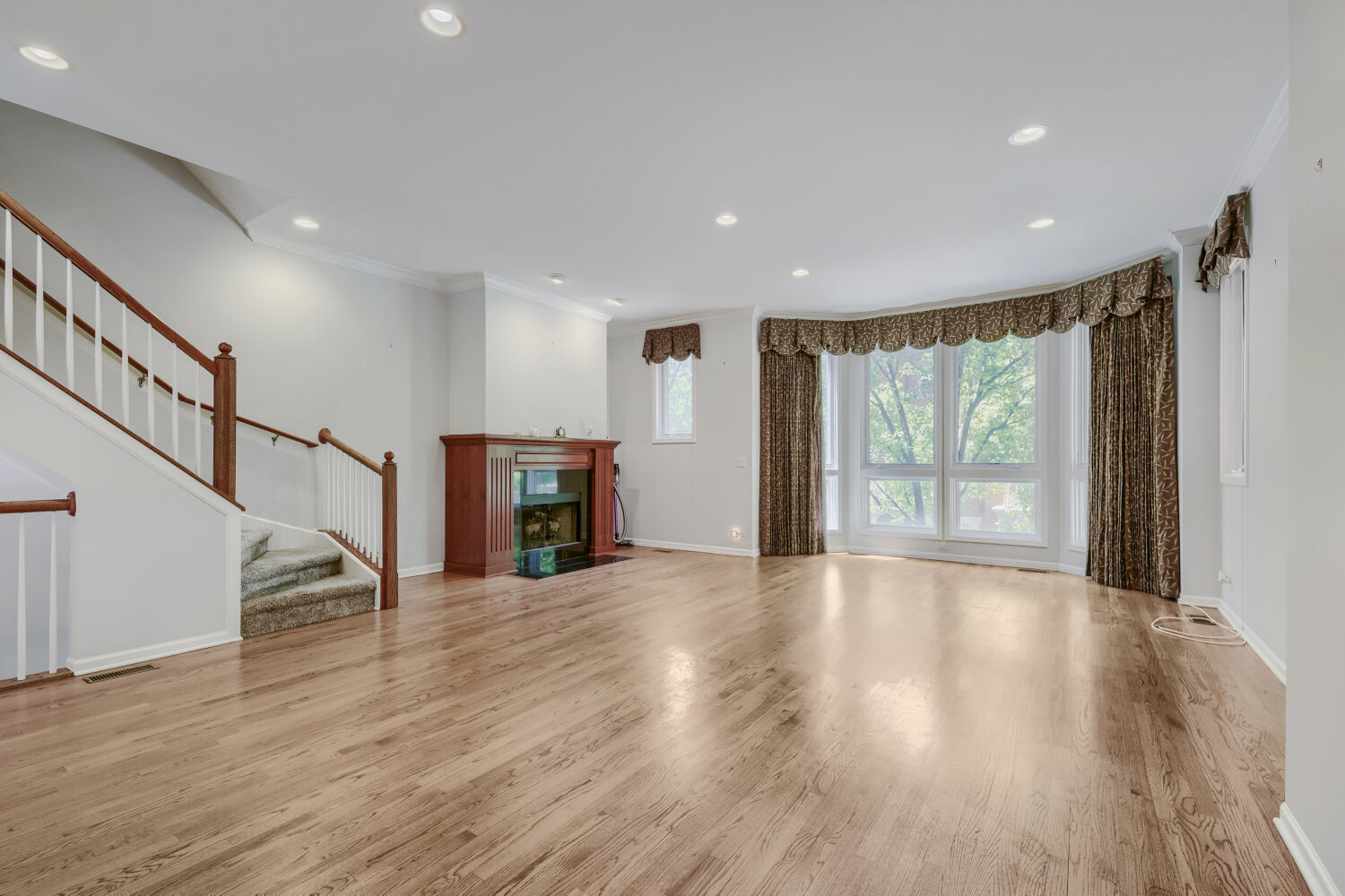 481 North Clinton Street Chicago, IL 60654 - Photo 5 of 34