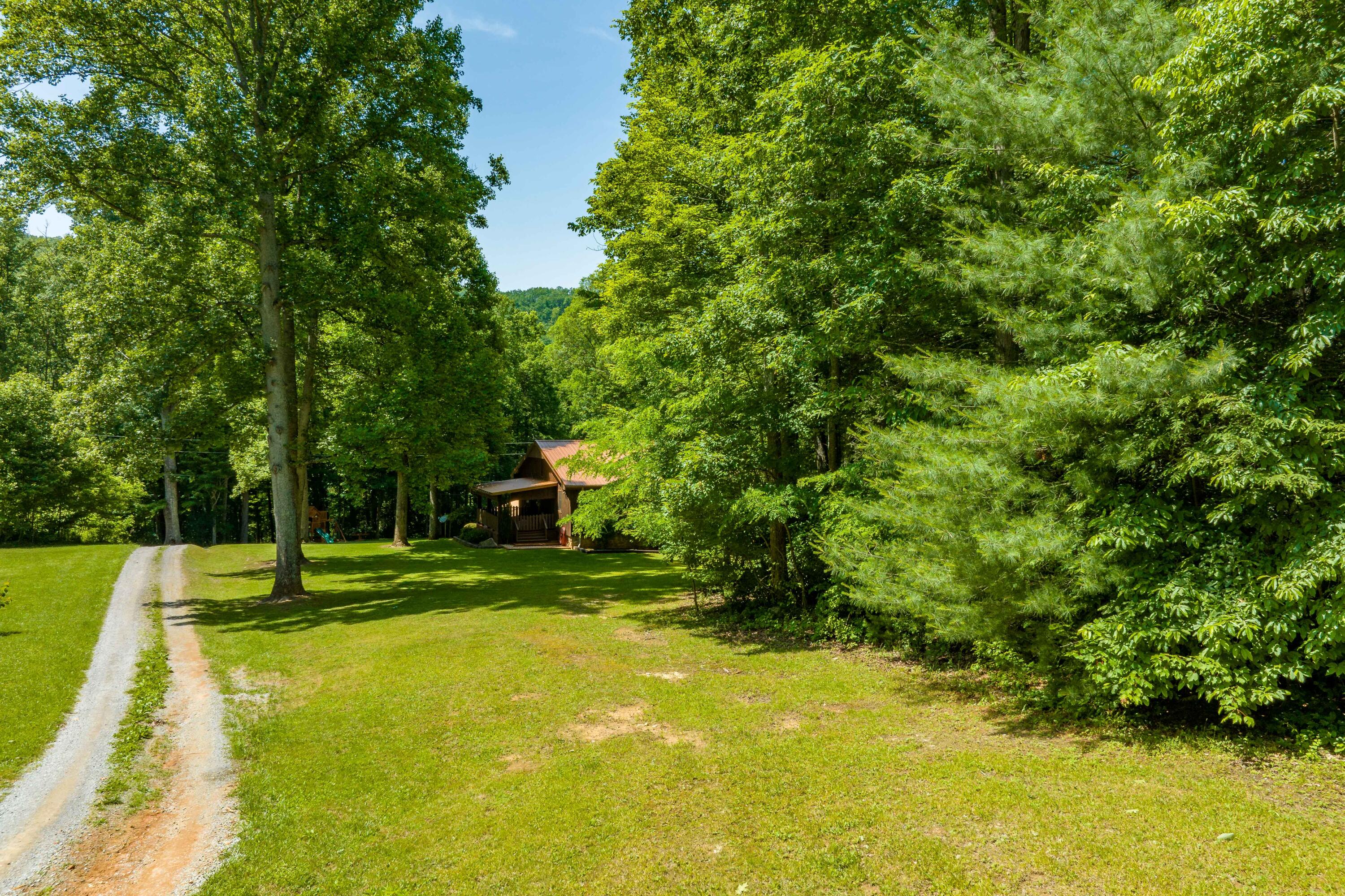 795 Hiram Clark Road Elizabethton, TN 37643 - Photo 14 of 107 795 Hiram Clark road (20 of 107)