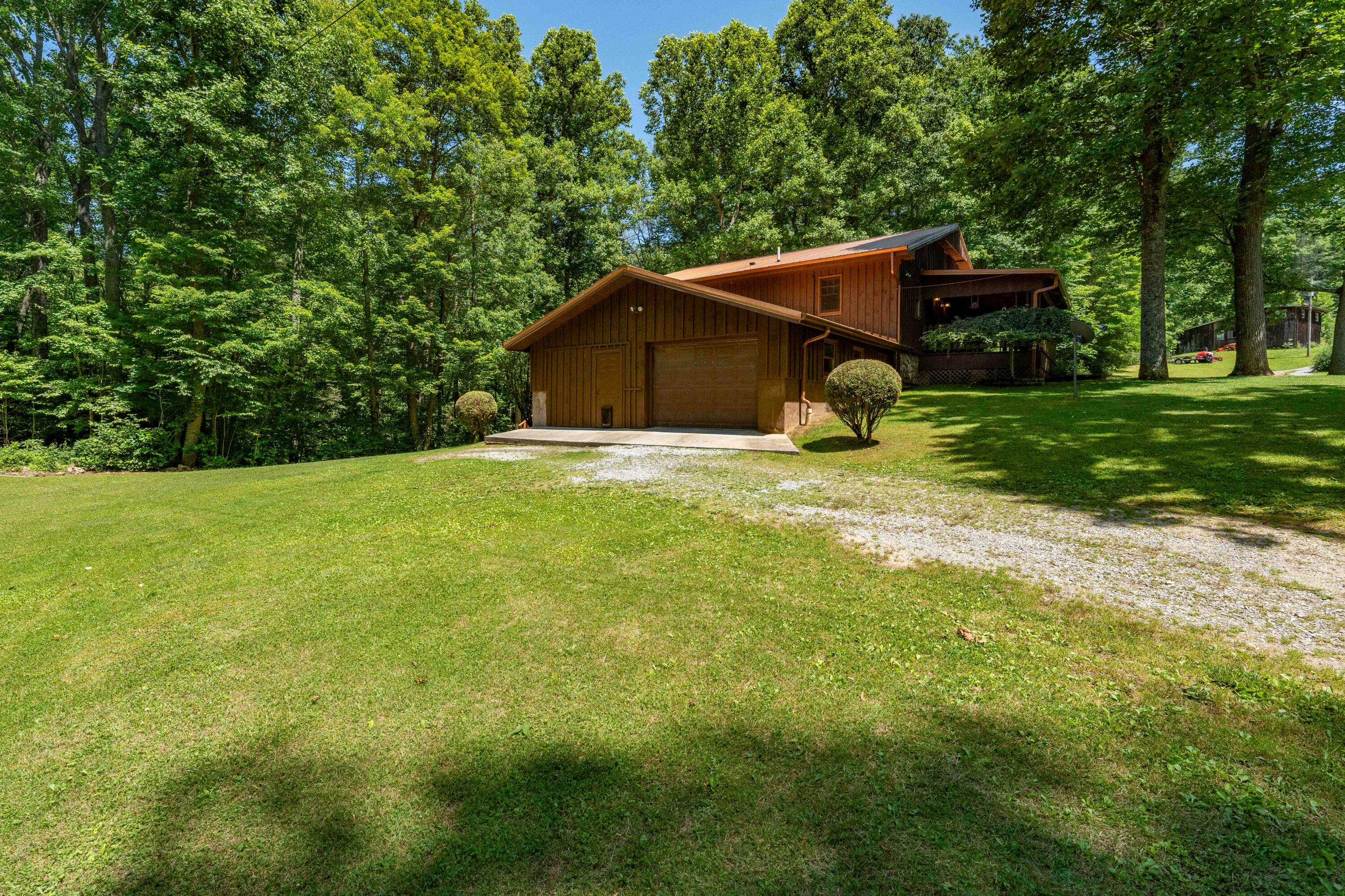 795 Hiram Clark Road Elizabethton, TN 37643 - Photo 53 of 107 795 Hiram Clark road (53 of 107)