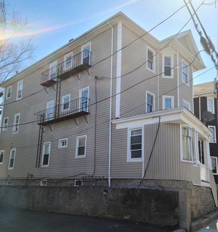 662 2nd Street Fall River, MA 02721 - Photo 3 of 11