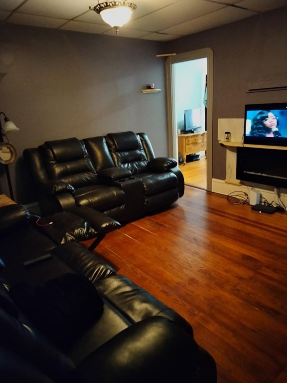 662 2nd Street Fall River, MA 02721 - Photo 8 of 11