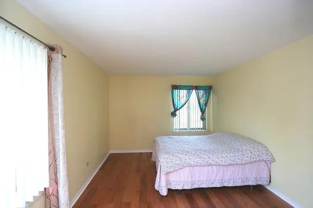 $1,850 | 6143 Knoll Wood Road, Unit 106, Willowbrook, IL 60527