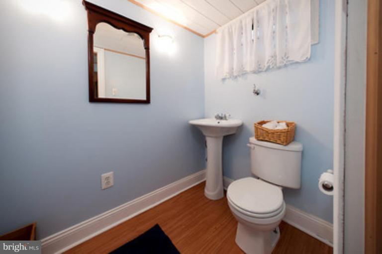 2784 Military Road Northwest Washington, DC 20015 - Photo 21 of 23 Bath #3