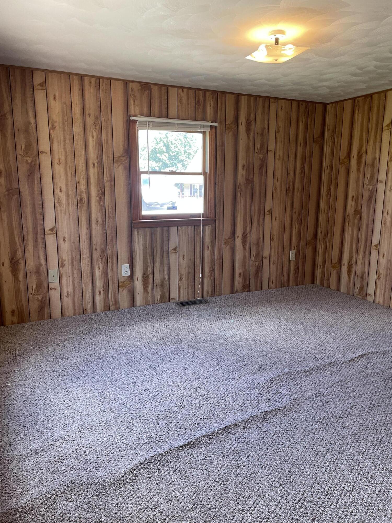 1035 Oyler Road Hardy, VA 24101 - Photo 24 of 70 another bedroom