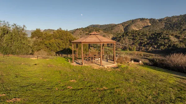 $2,100,000 | 700 Thomas Street, Oak View, CA 93022