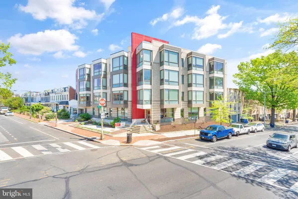 $469,999 | 1500 Pennsylvania Ave. Southeast, Unit 306, Washington, DC 20003