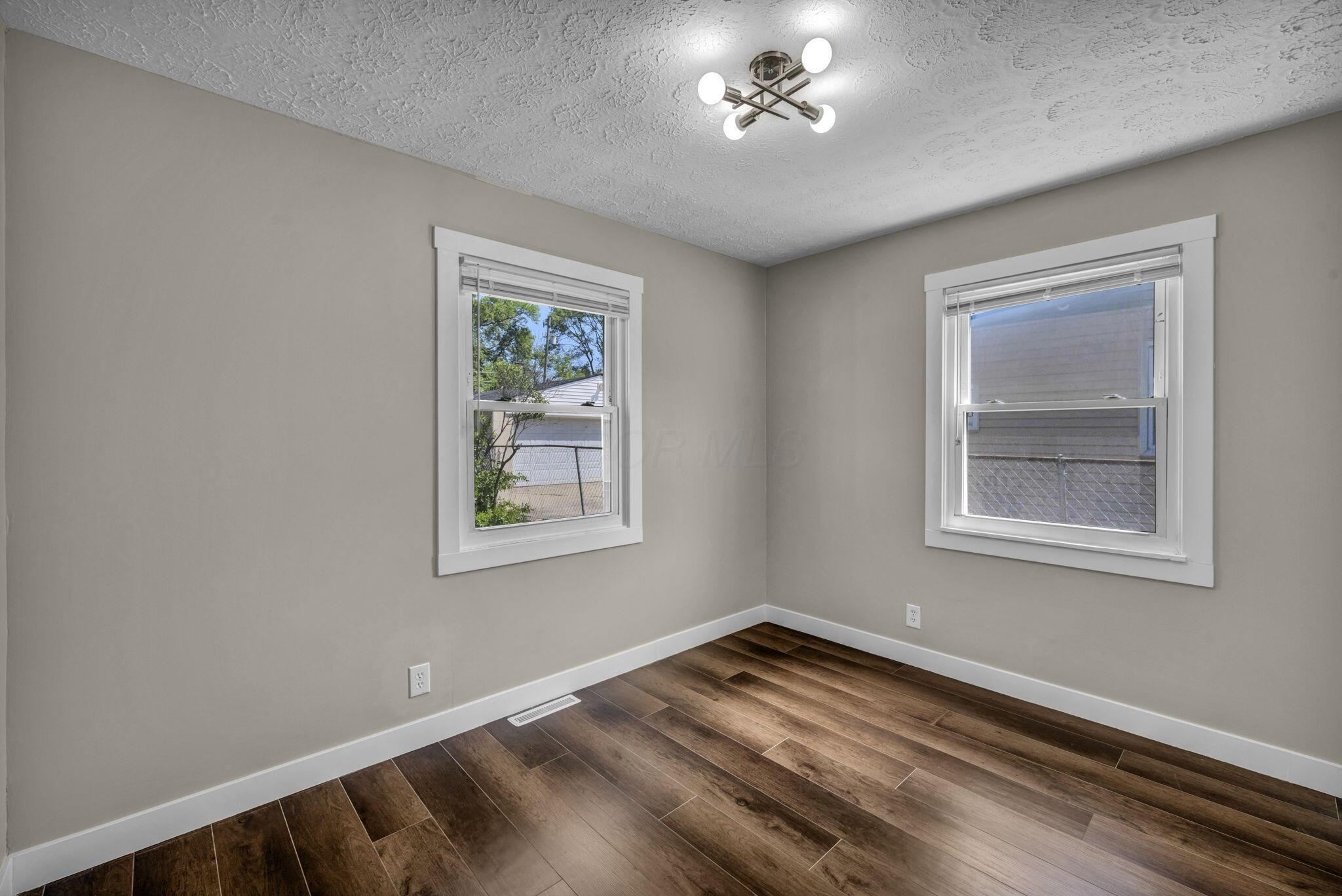 486 Basswood Road Columbus, OH 43207 - Photo 21 of 31 27-web-or-mls-Basswood Rd_2