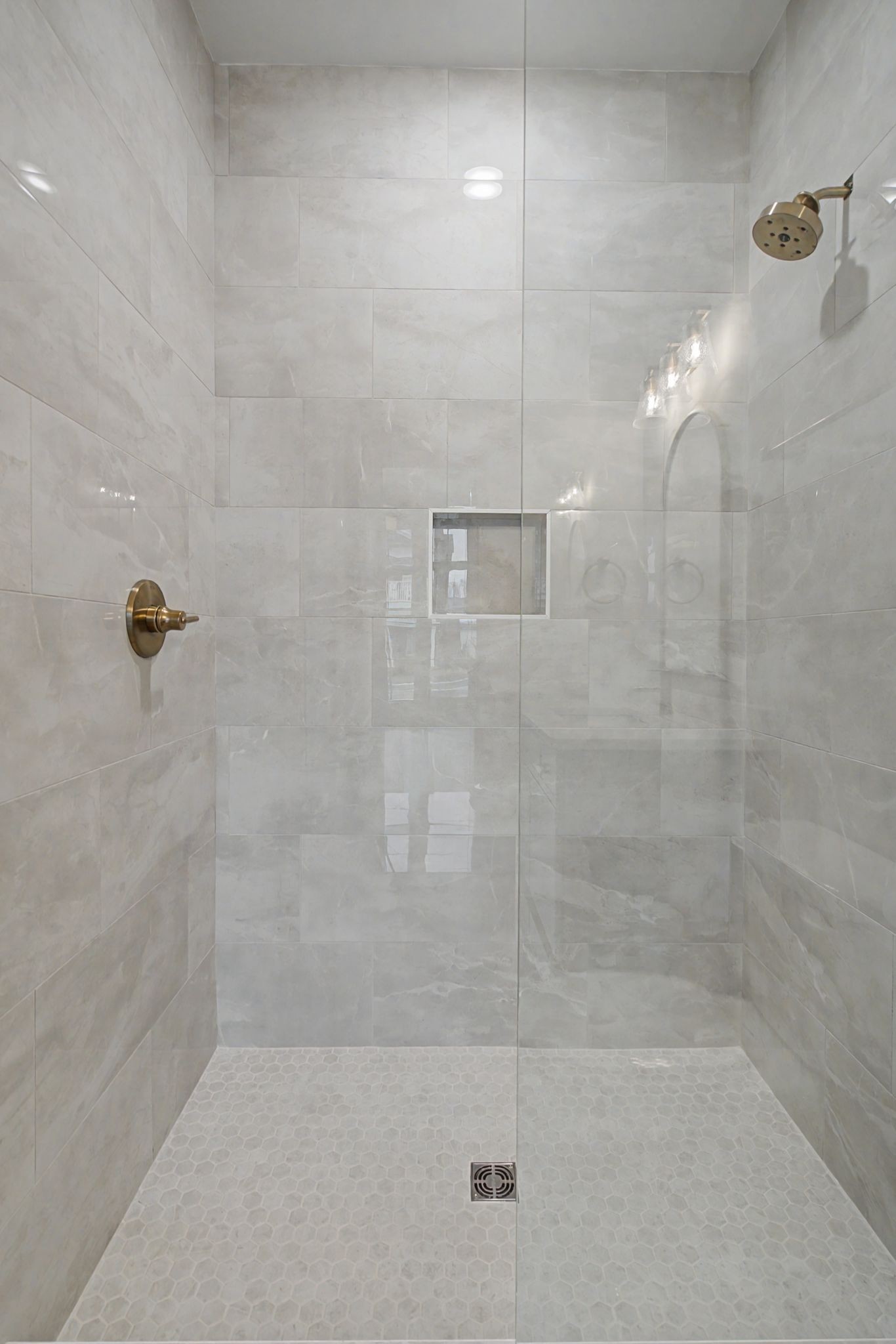 7032 Kinderhook Road Nashville, TN 37221 - Photo 11 of 91 a bathroom with a shower