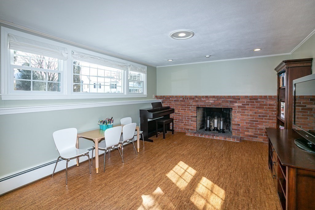 20 Glover Road Needham, MA 02494 - Photo 16 of 23 Gallery Image 16