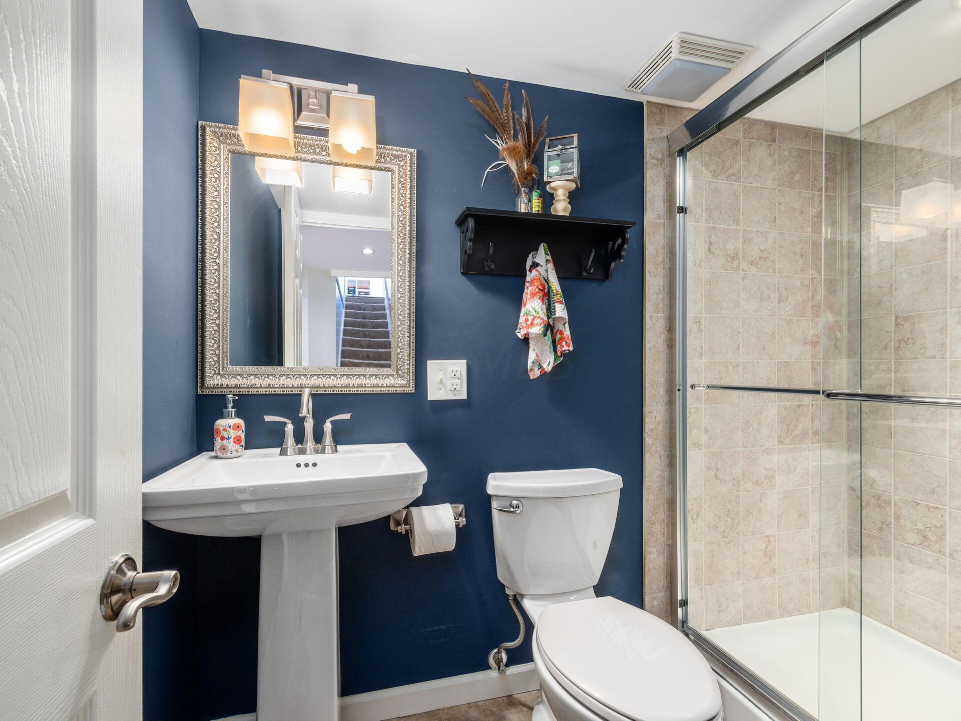 2343 Swansea Road Upper Arlington, OH 43221 - Photo 35 of 58 Bath LL 1