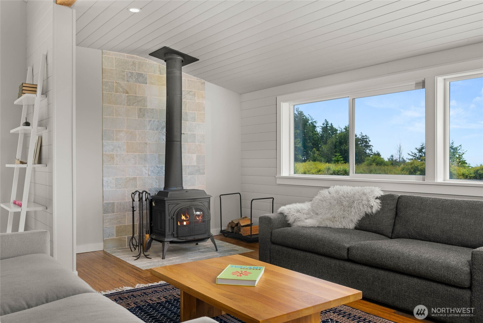 44 Lopez Way Decatur Island, WA 98221 - Photo 10 of 40 Gallery Image 10