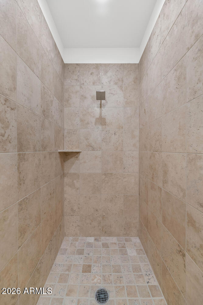 8 Biltmore Estate, Unit 209 Phoenix, AZ 85016 - Photo 33 of 49 a bathroom with a shower