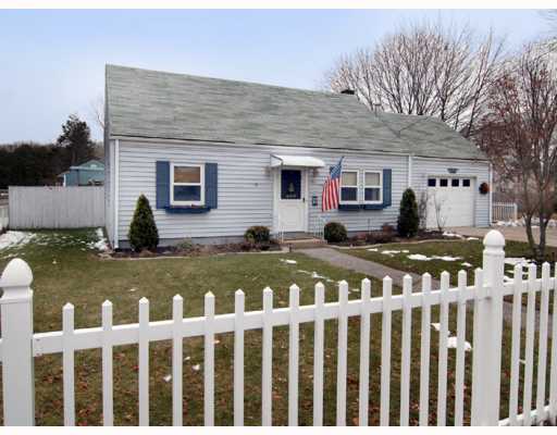 90 Nausauket Road Warwick, RI 02886 - Photo 1 of 11 Exterior Front.
