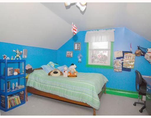 90 Nausauket Road Warwick, RI 02886 - Photo 5 of 11 Bedroom.