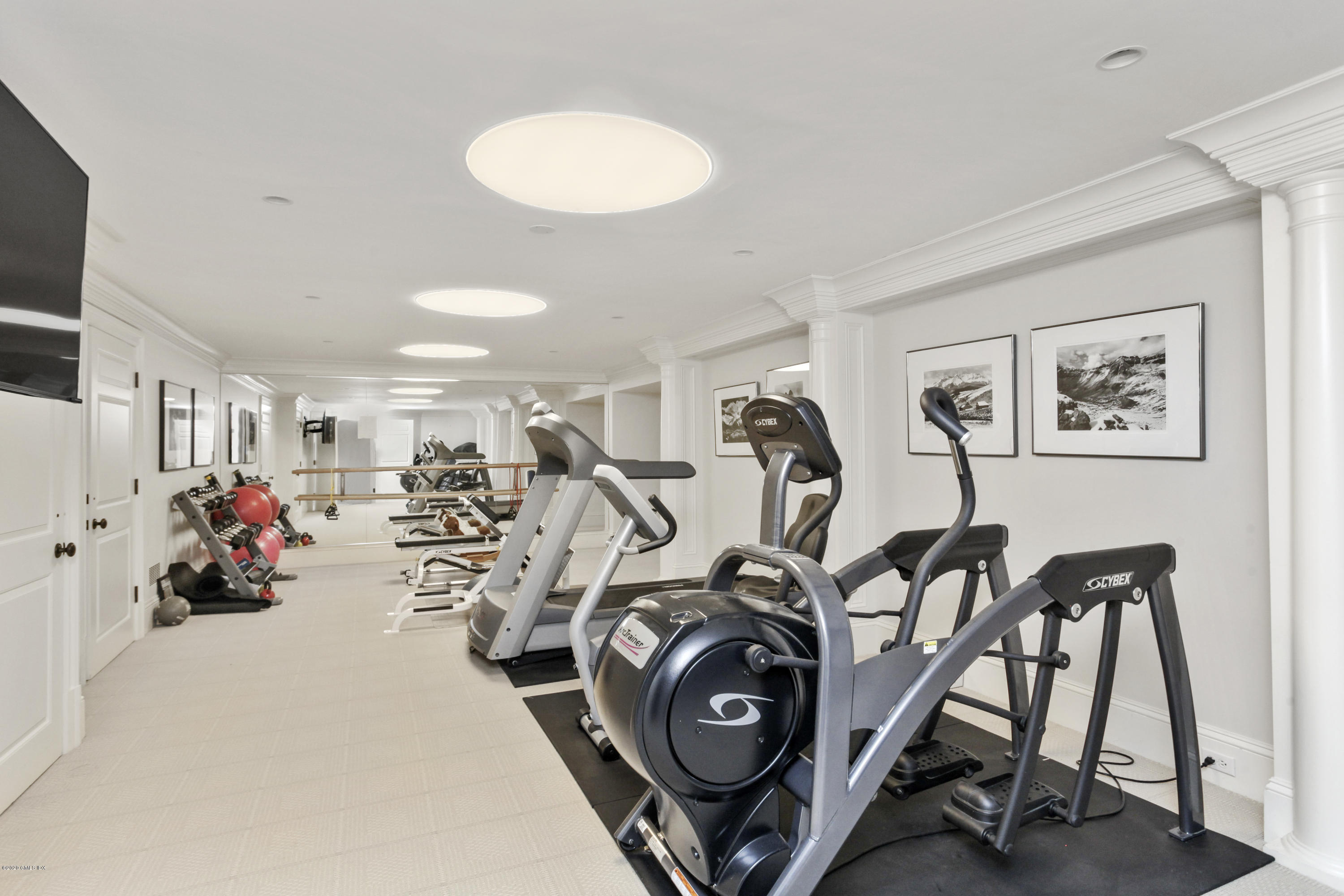 477 North Street Greenwich, CT 06830 - Photo 17 of 22 477 North Street Greenwich CT-print-022-