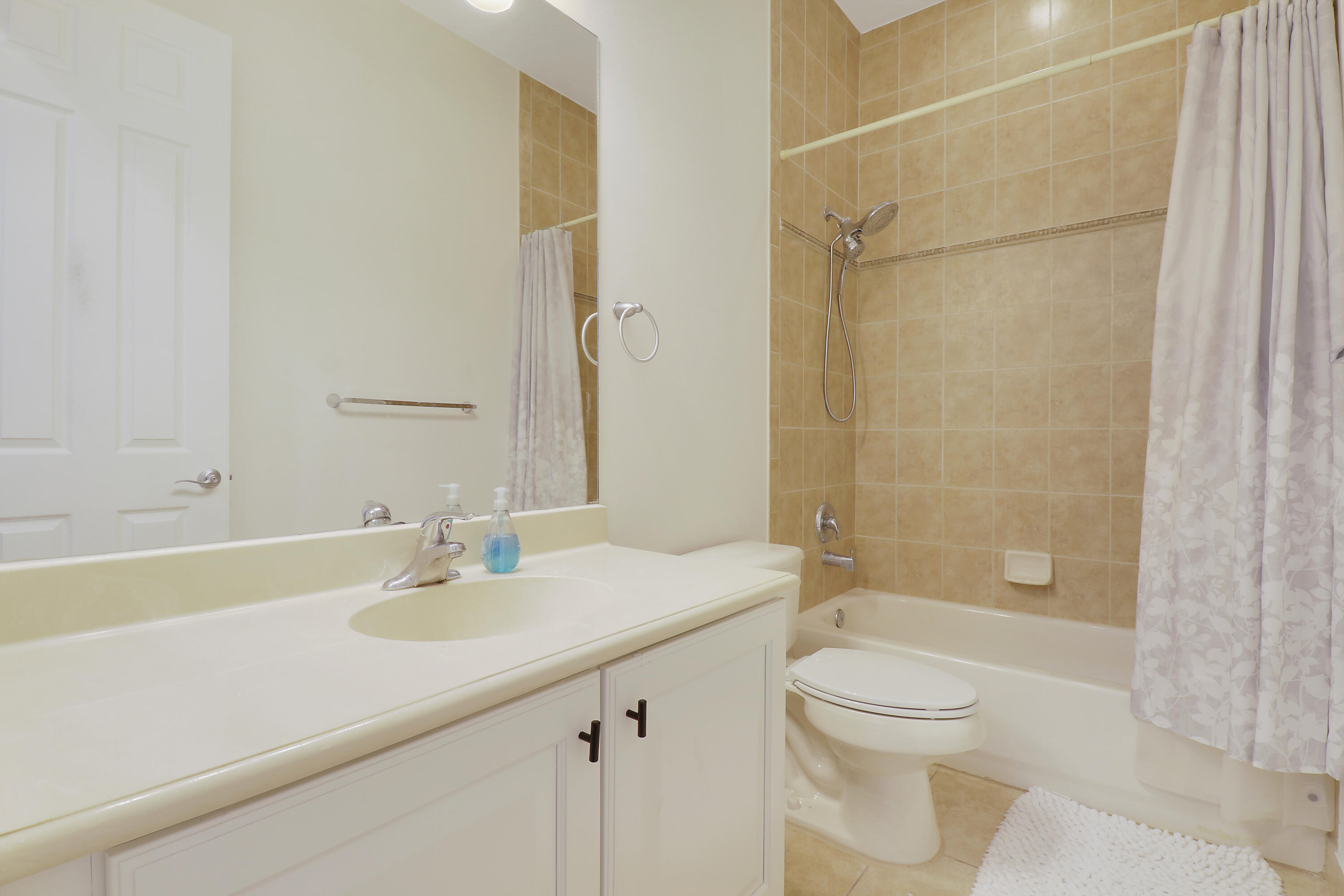 151 Mulligan Place Jupiter, FL 33458 - Photo 16 of 23 Secondary Bathroom