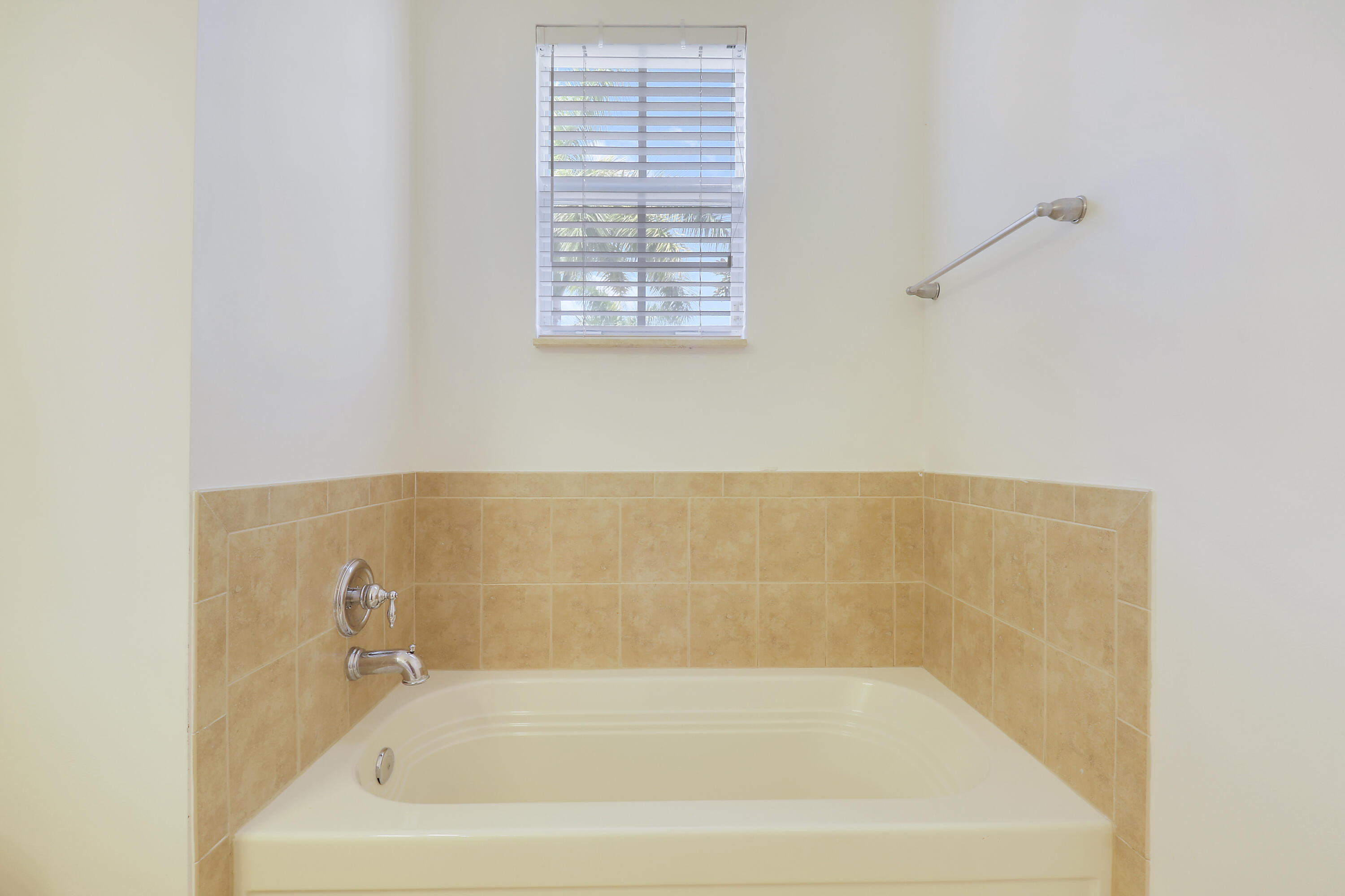 151 Mulligan Place Jupiter, FL 33458 - Photo 20 of 23 Primary Bathroom