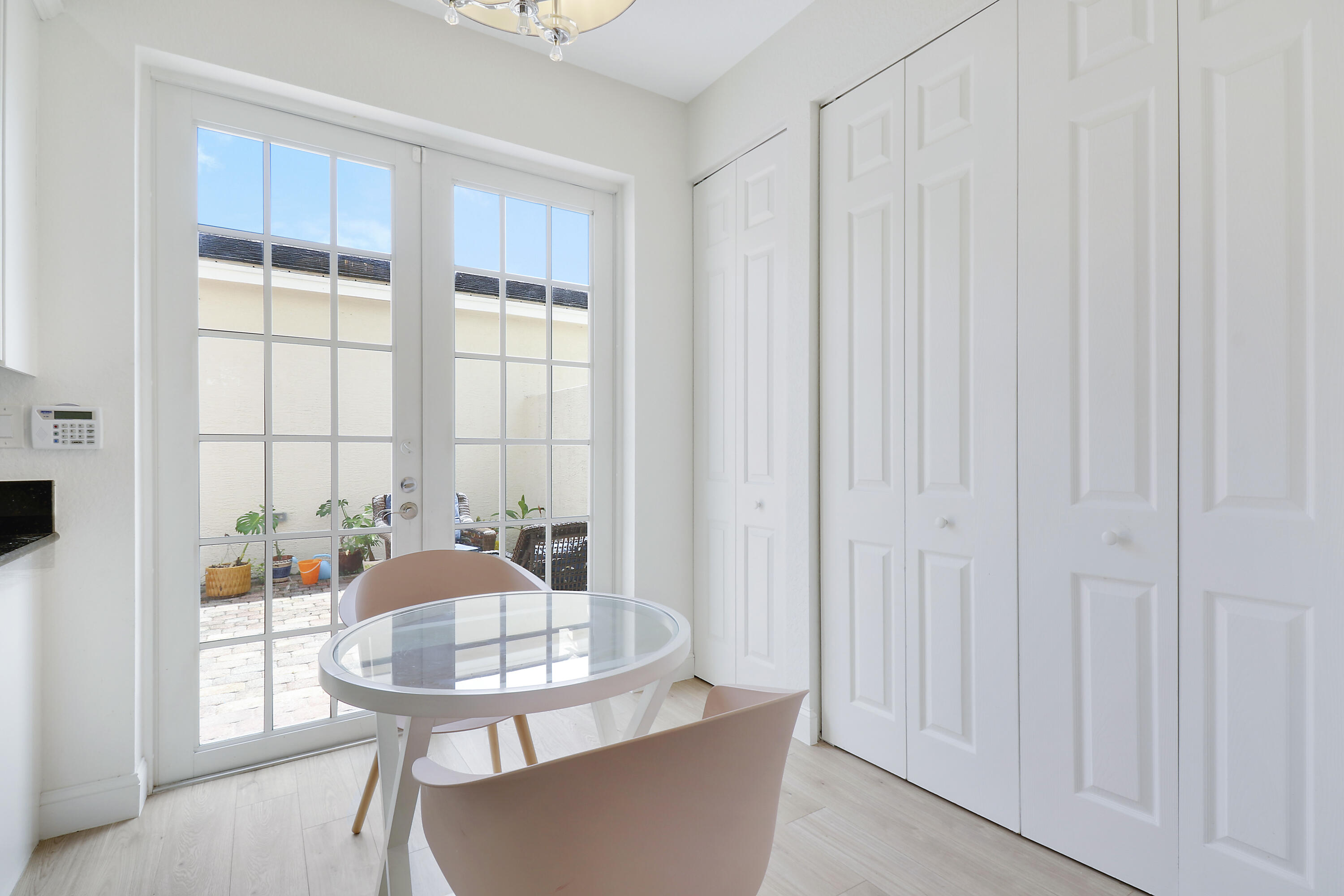 151 Mulligan Place Jupiter, FL 33458 - Photo 9 of 23 Eat-In Kitchen area