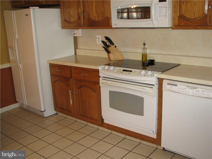 309 Parry Road Cinnaminson, NJ 08077 - Photo 11 of 25 Kitchen