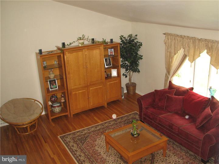 309 Parry Road Cinnaminson, NJ 08077 - Photo 5 of 25 View