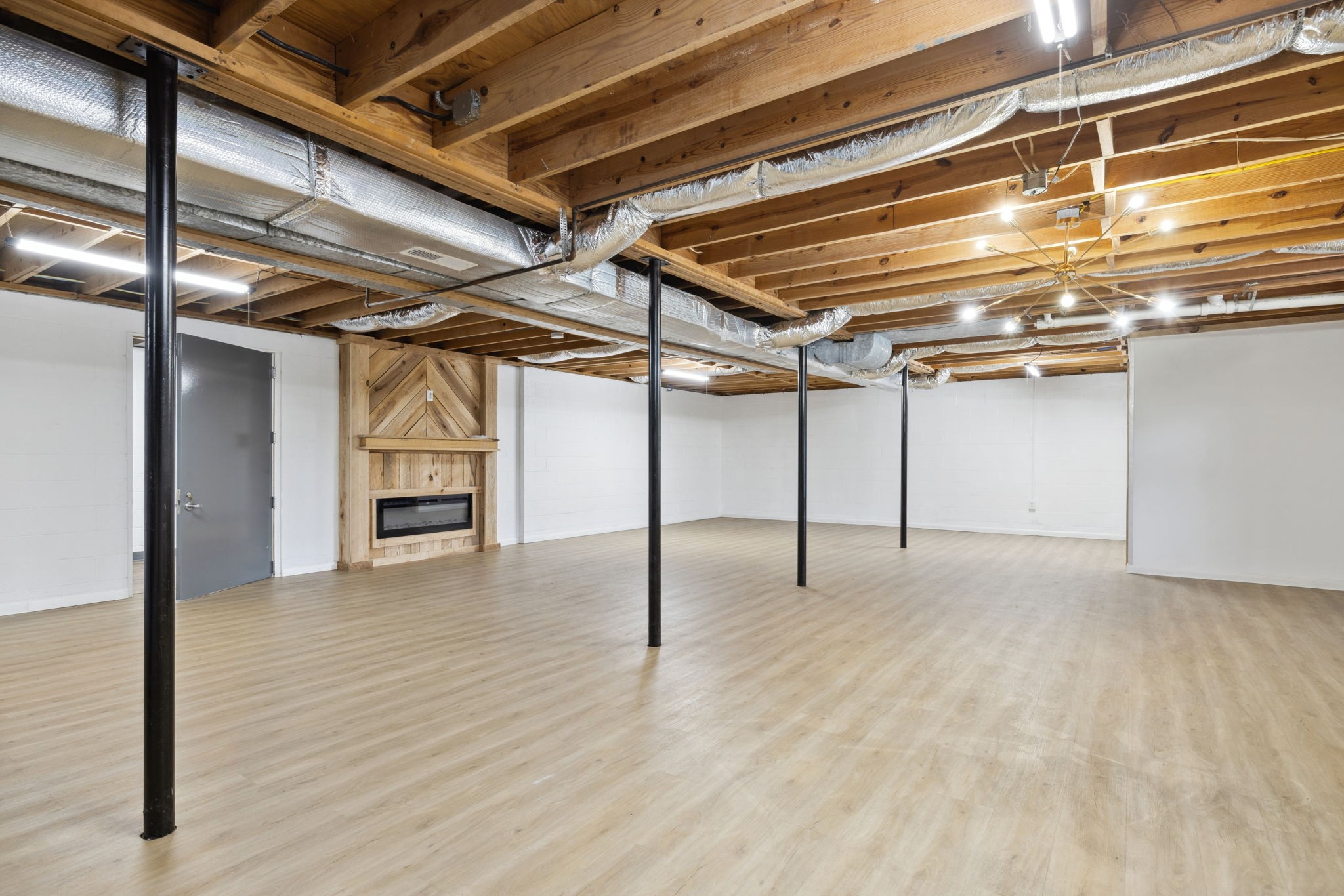 500 Brown Road Bon Aqua, TN 37025 - Photo 19 of 35 a view of an empty room