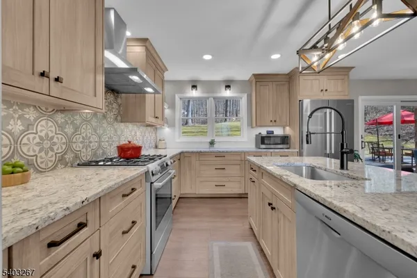 $675,000 | 158 Kings Highway, Hackettstown, NJ 07840