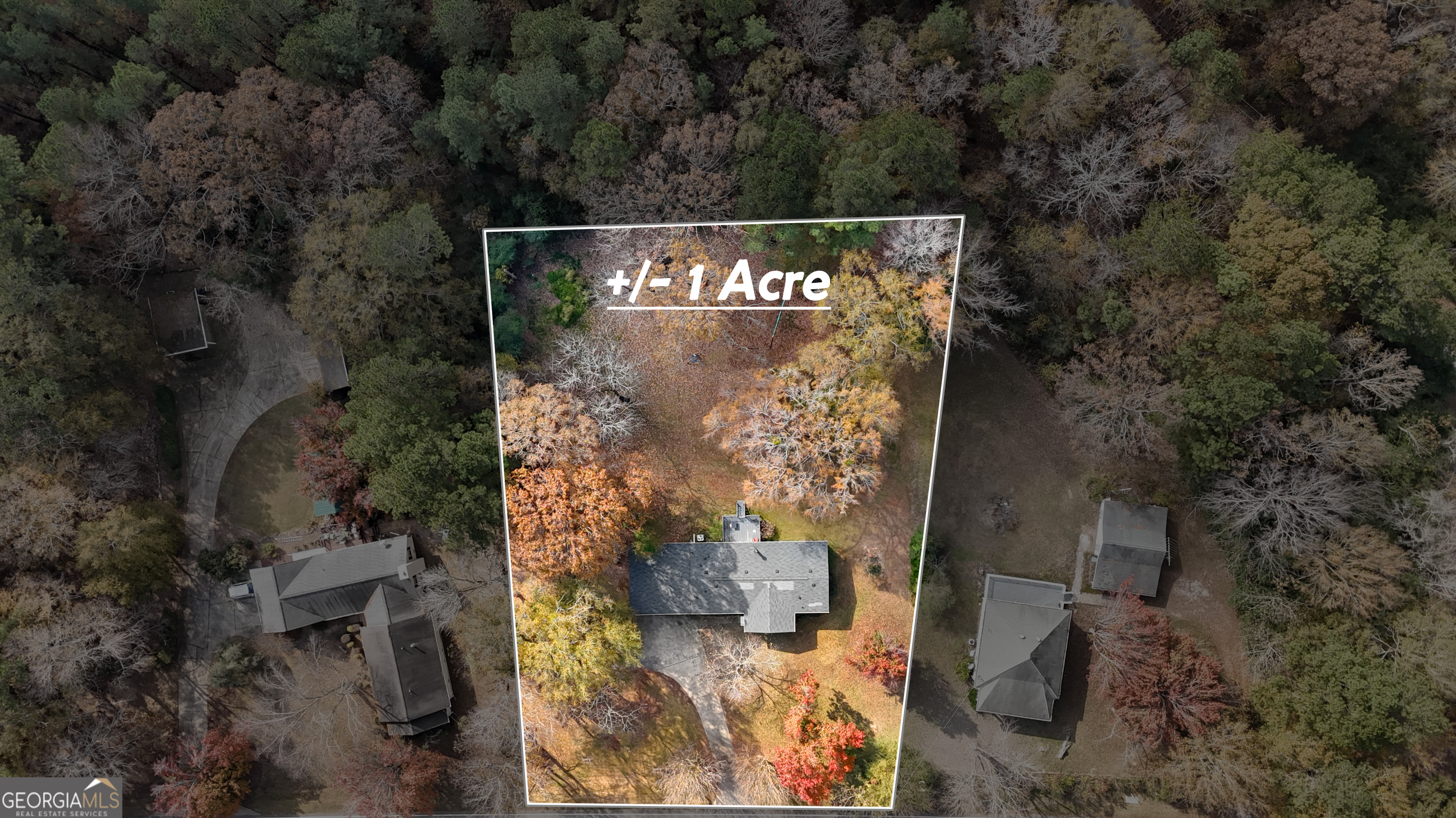 1706 Stark Road Jackson, GA 30233 - Photo 2 of 38 a street sign that is on a brick wall