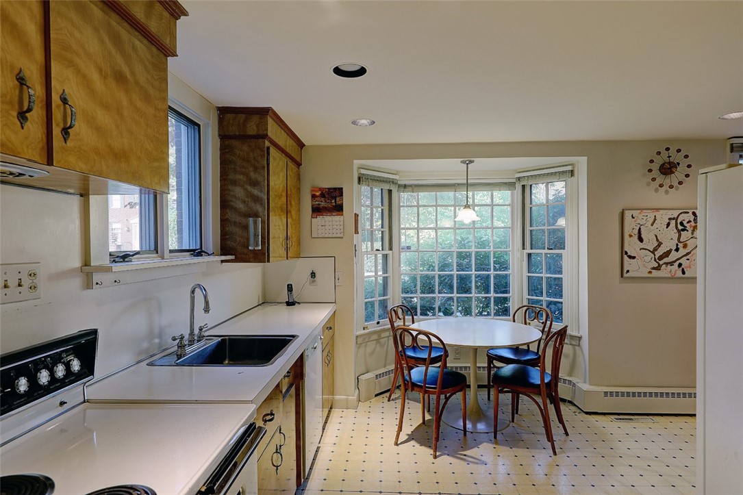 21 Harwich Road Providence, RI 02906 - Photo 17 of 50 Gallery Image 17