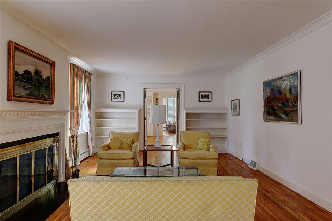 21 Harwich Road Providence, RI 02906 - Photo 6 of 50 Gallery Image 6