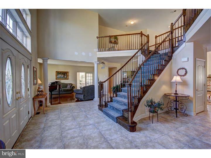 12 Matthew Court Cream Ridge, NJ 08514 - Photo 4 of 24