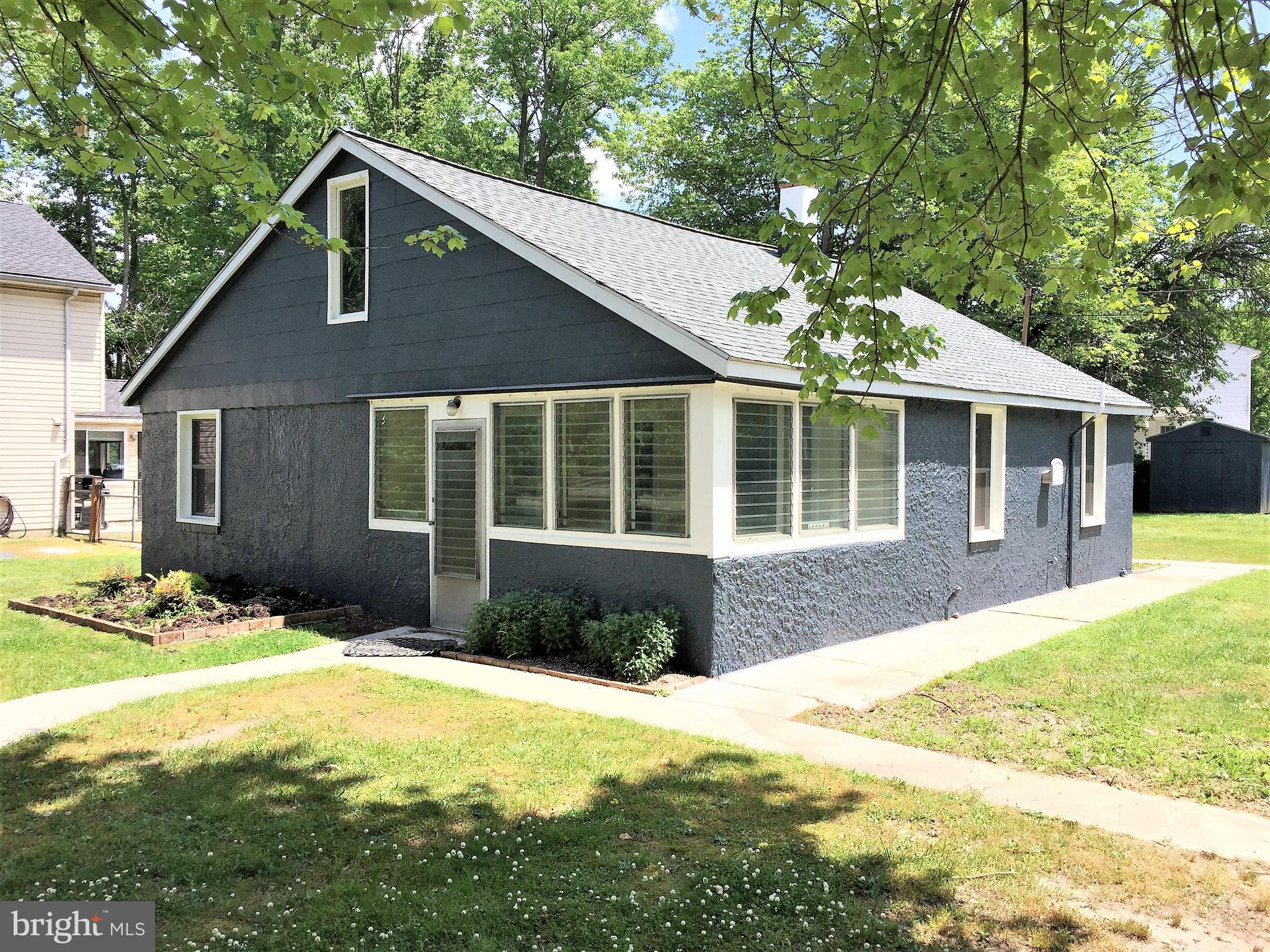 2009 Silver Lane Road Baltimore, MD 21221 - Photo 1 of 33 Exterior (Front)