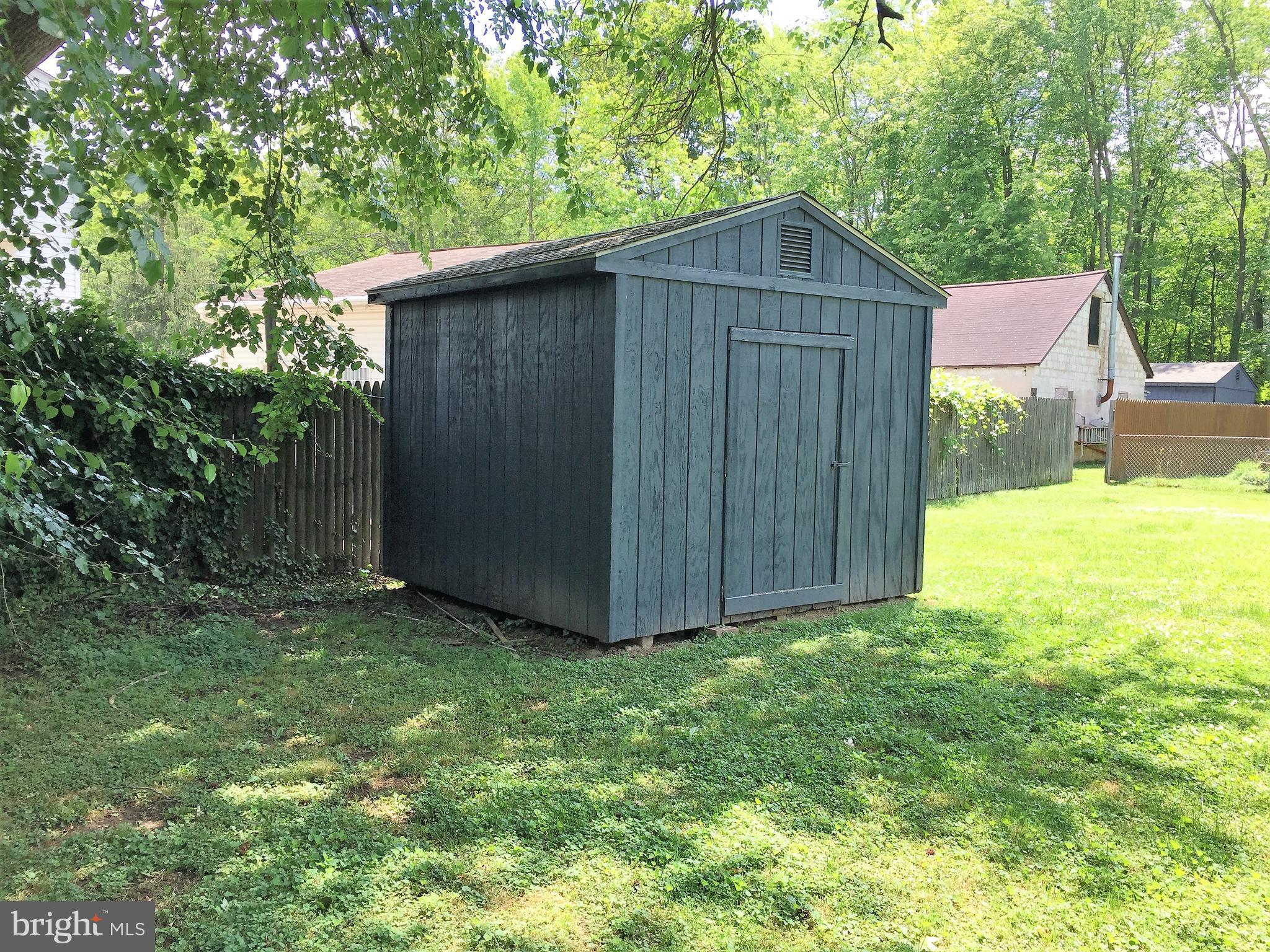 2009 Silver Lane Road Baltimore, MD 21221 - Photo 30 of 33 Shed