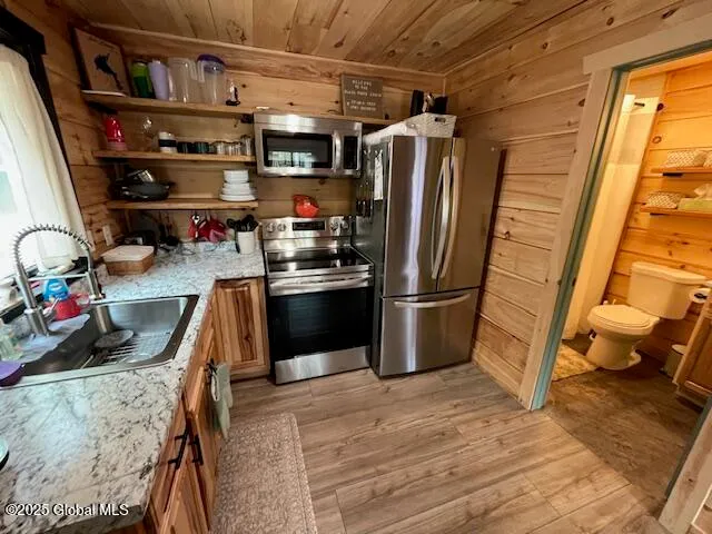 $295,000 | 15-17 Pine Road, Lake Luzerne, NY 12846