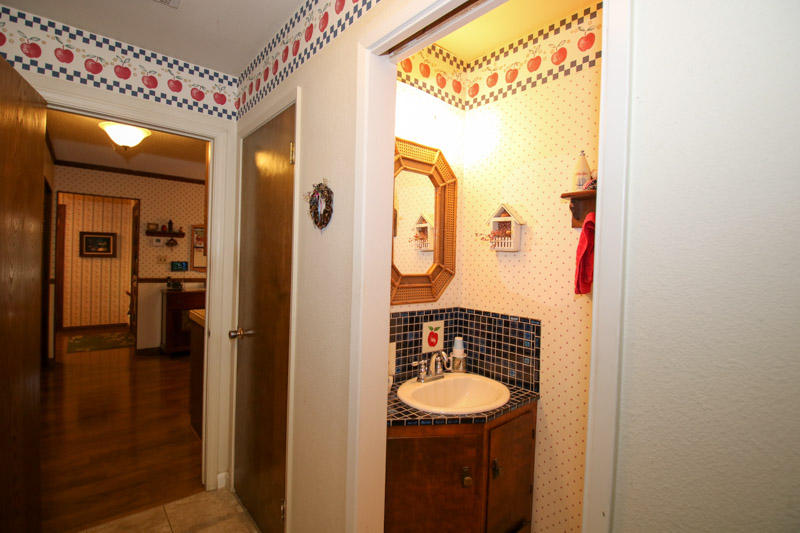 43018 Road 56 Reedley, CA 93654 - Photo 33 of 50 IMG_0537