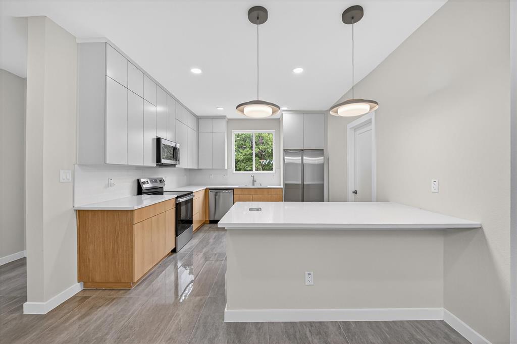 119 Rolston Road Irving, TX 75060 - Photo 11 of 30