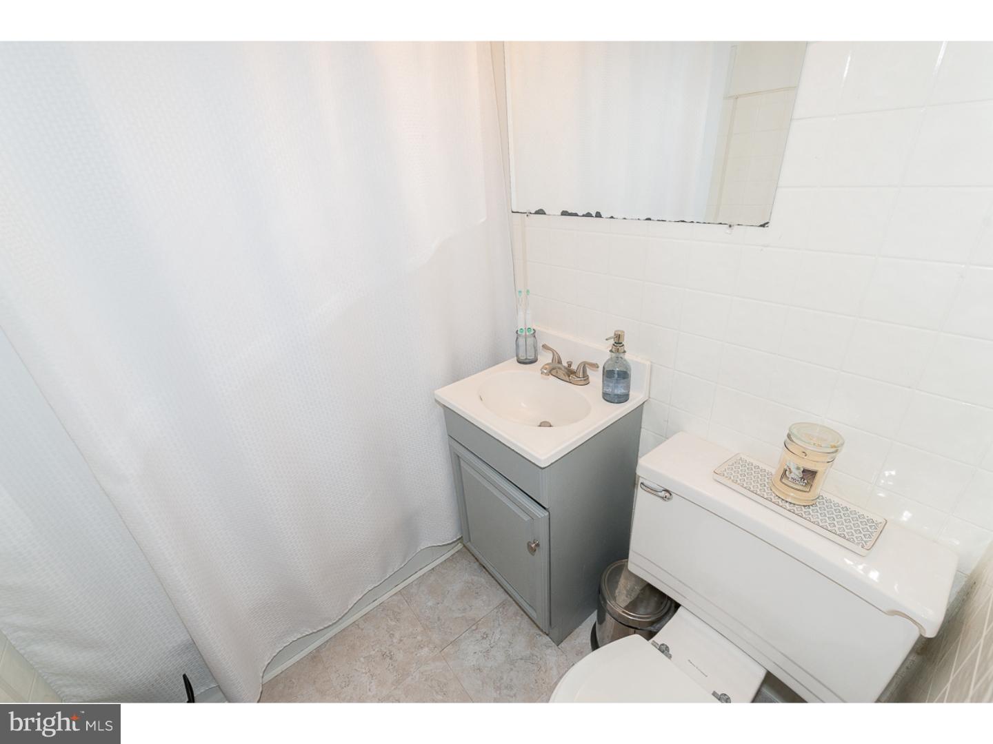 475 Birch Road Hellertown, PA 18055 - Photo 9 of 14 Bathroom