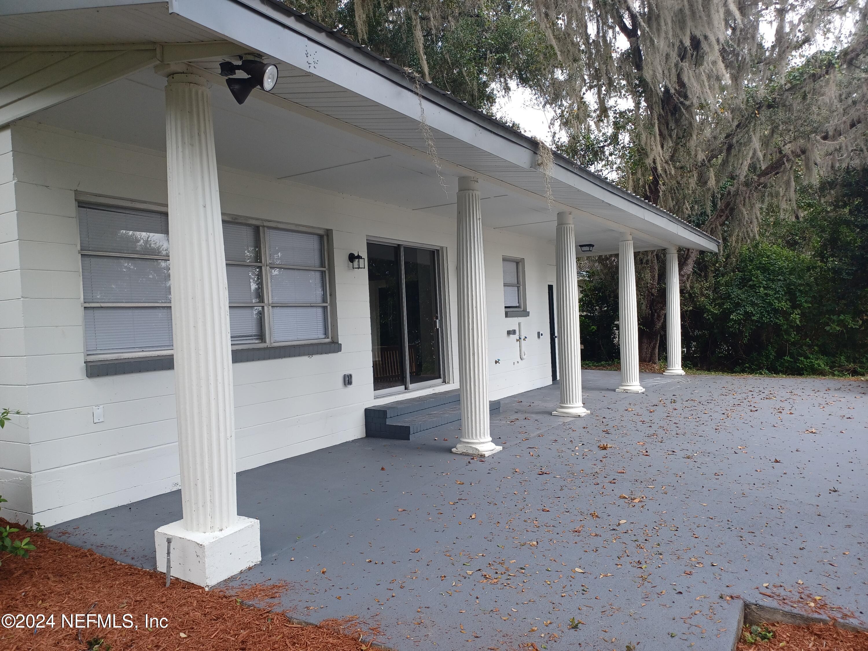 5869 White Sands Road, Unit A Keystone Heights, FL 32656 - Photo 23 of 29 23 Front Porch