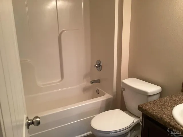 a bathroom with a tub