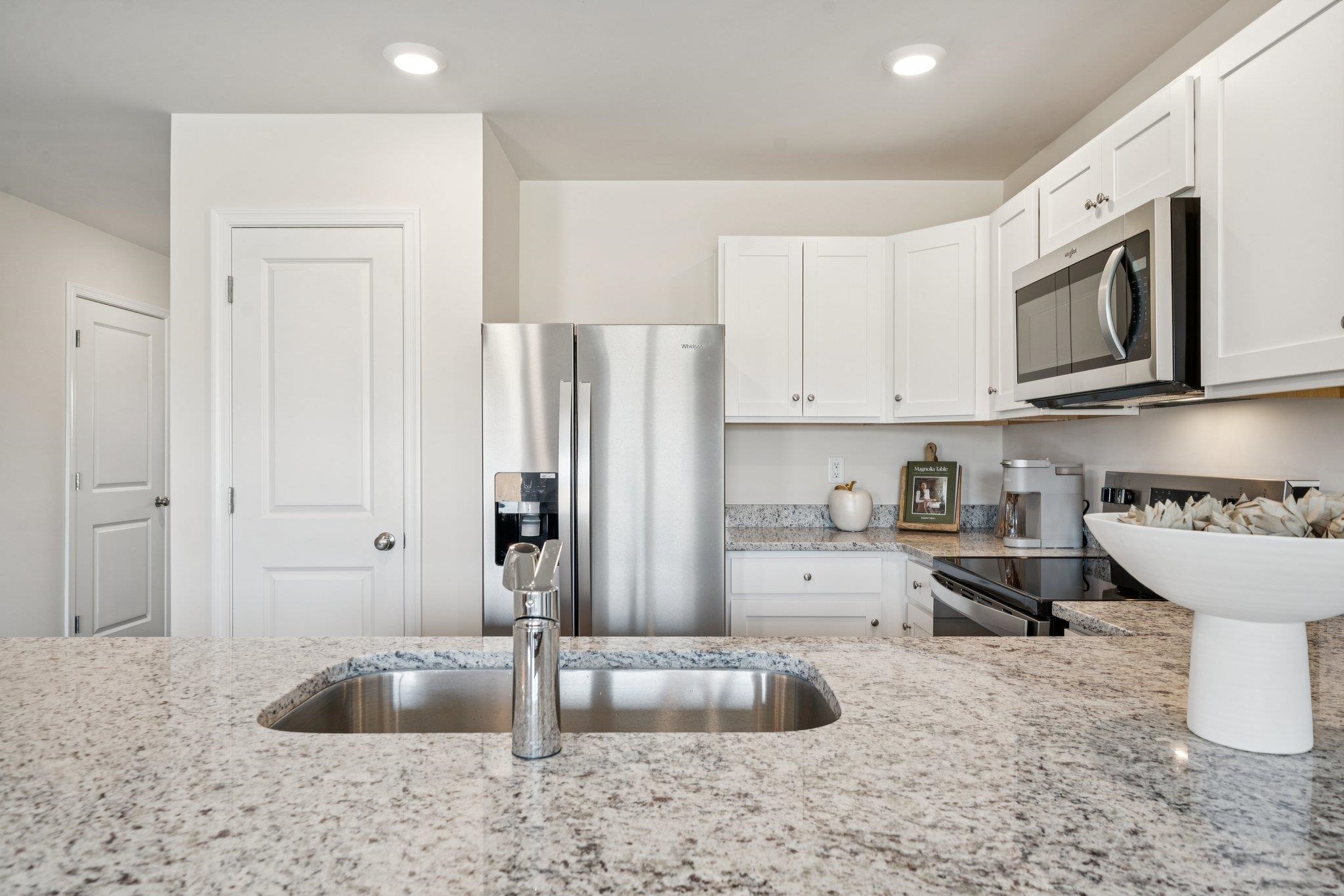 137 Berrets Lane Waynesboro, VA 22980 - Photo 8 of 31