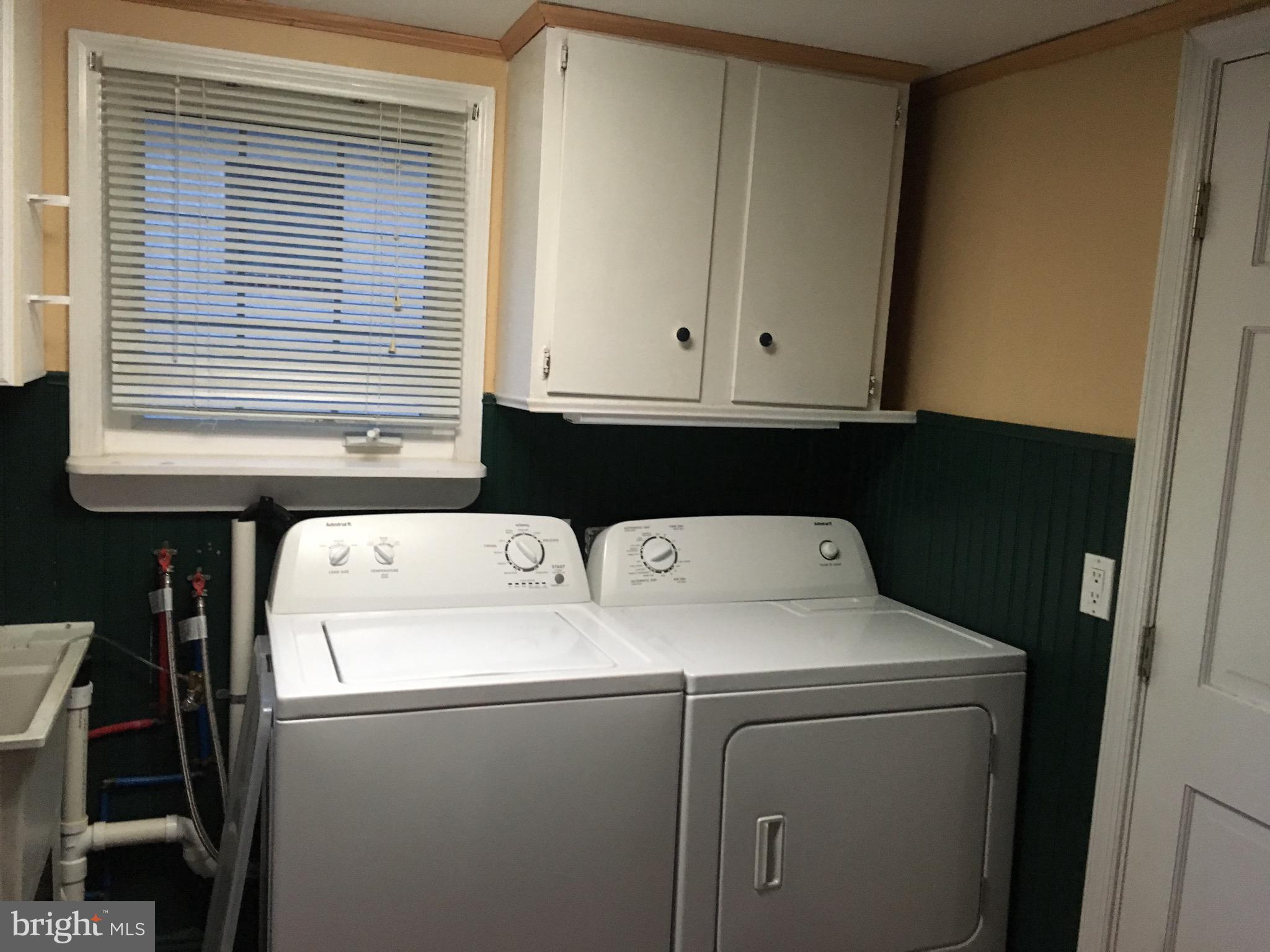 114 Sylvan Avenue Rutledge, PA 19070 - Photo 11 of 26 1st Floor Laundry & Mudroom