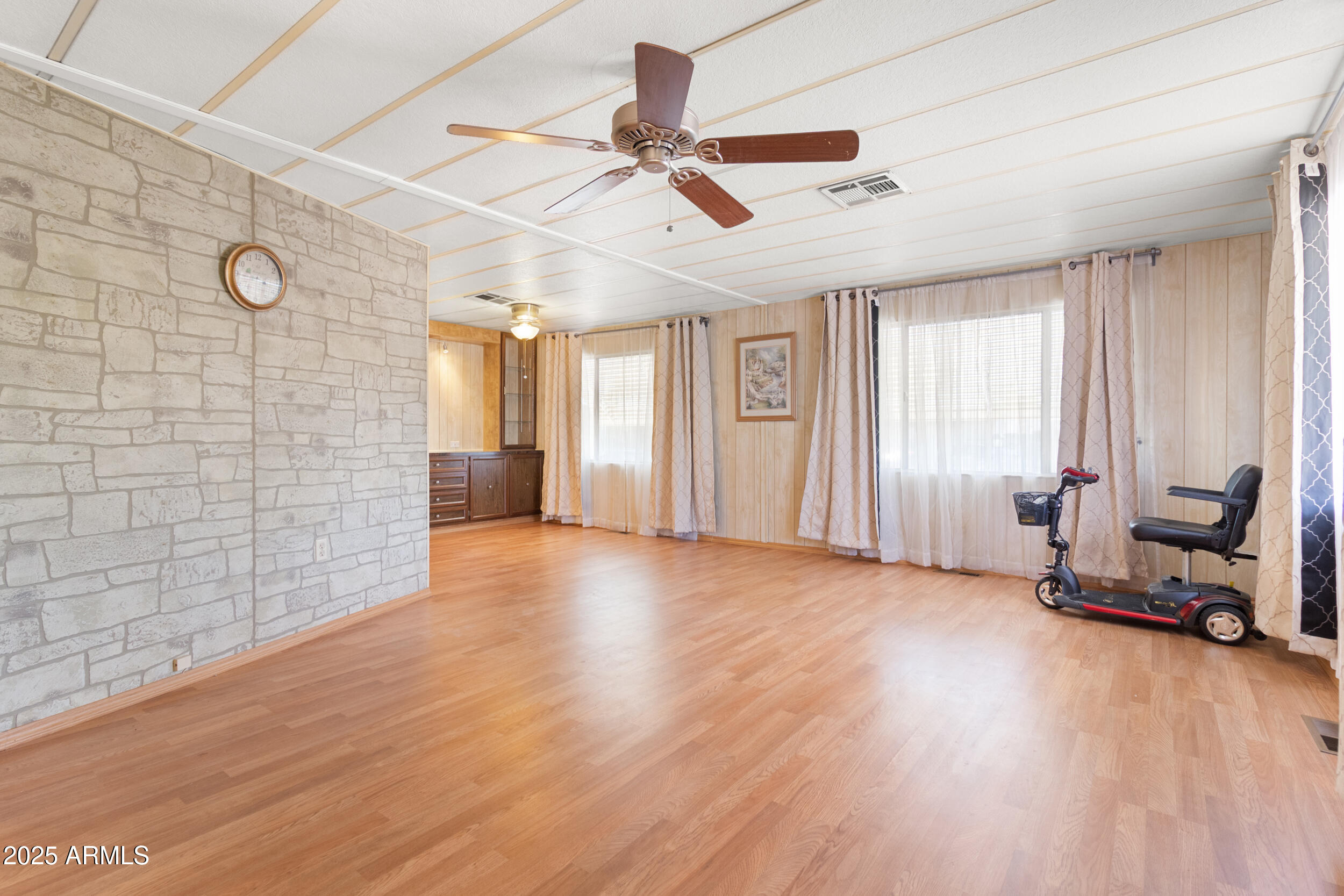 200 East Knox Road, Unit 63 Chandler, AZ 85225 - Photo 3 of 54 IMG_9726