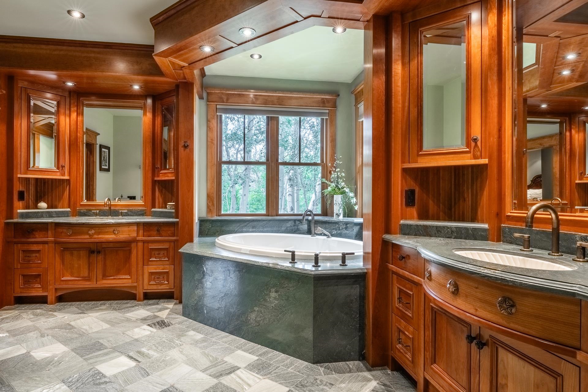 18 Alexander Lane Mammoth Lakes, CA 93546 - Photo 16 of 50