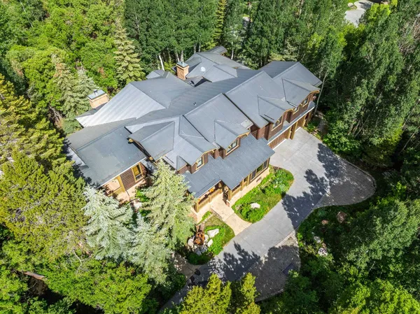 $6,599,000 | 18 Alexander Lane, Mammoth Lakes, CA 93546