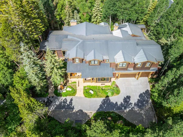 $6,599,000 | 18 Alexander Lane, Mammoth Lakes, CA 93546