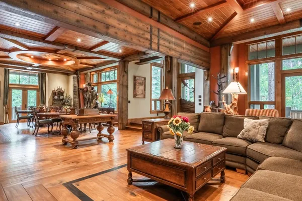 $6,599,000 | 18 Alexander Lane, Mammoth Lakes, CA 93546