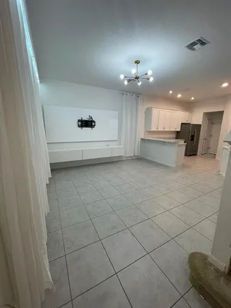 $2,850 | 15062 Guava Bay Drive, Winter Garden, FL 34787