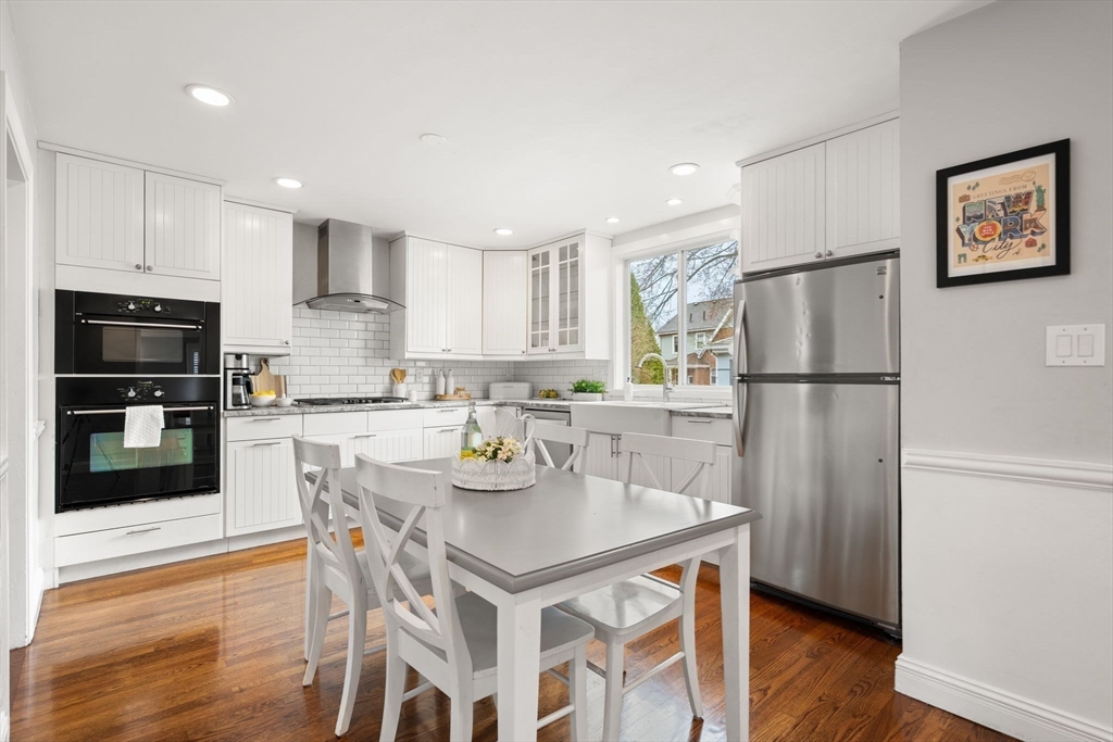 39 Oak Ridge Road Medford, MA 02155 - Photo 15 of 40